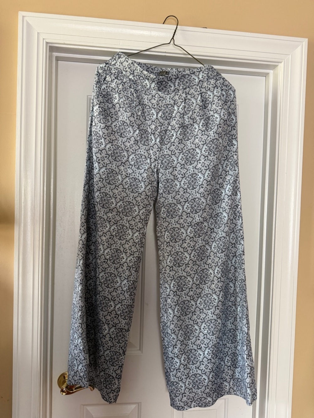 Wonderly Light Blue & Navy Geometric Wide-Leg Pants Small